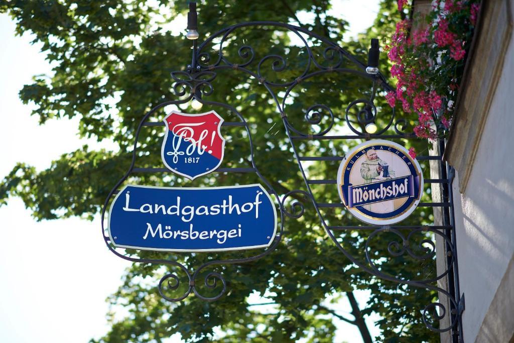 Landgasthof Moersbergei Bubenreuth Bagian luar foto