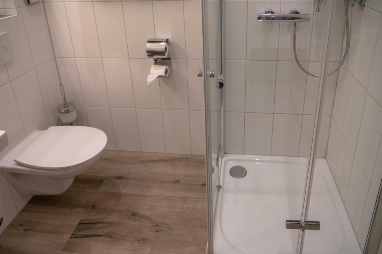 Landgasthof Moersbergei Bubenreuth Bagian luar foto